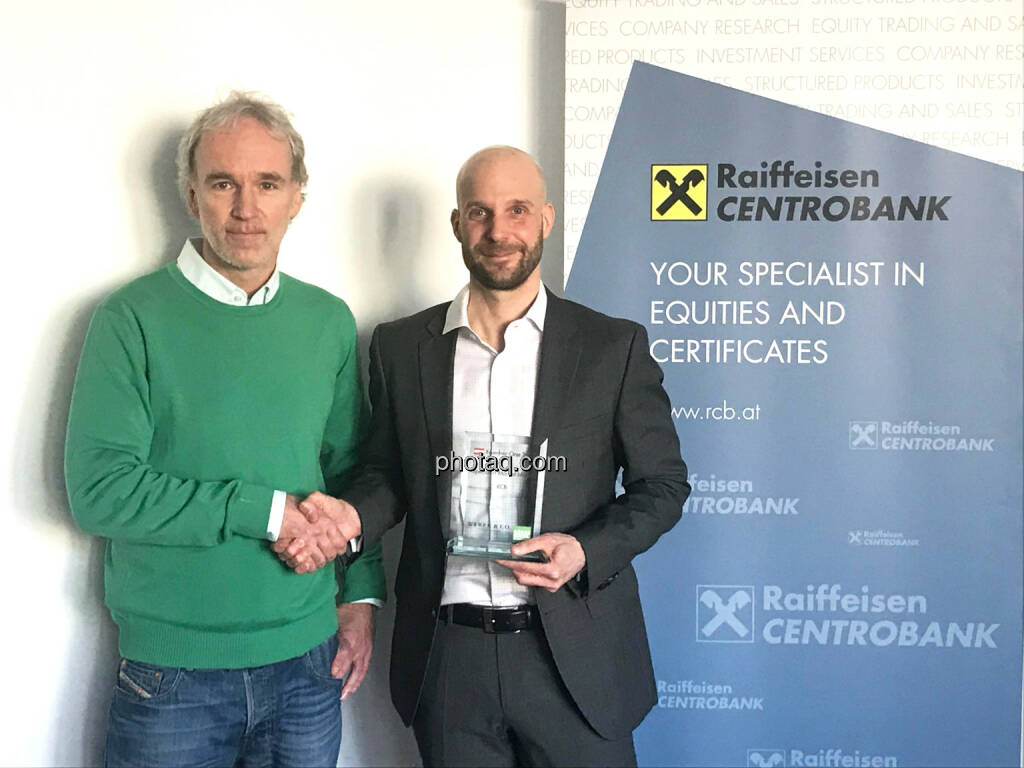 Christian Drastil (BSN), Martin Kreiner (Leiter Handel in der RCB) - Number One Awards 2018 - Specialist Market Maker RCB, © photaq (30.01.2019) 