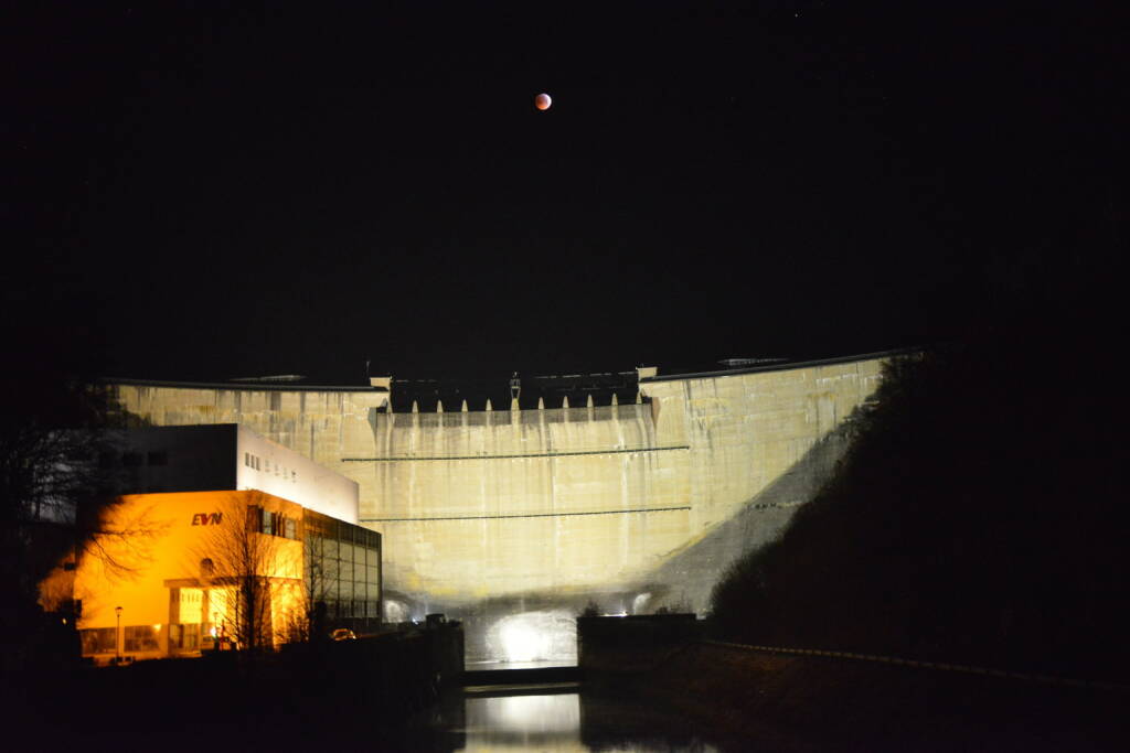 Mondfinsternis über EVN Speicherkraftwerk Ottenstein, Credit: EVN, © Aussender (13.02.2019) 