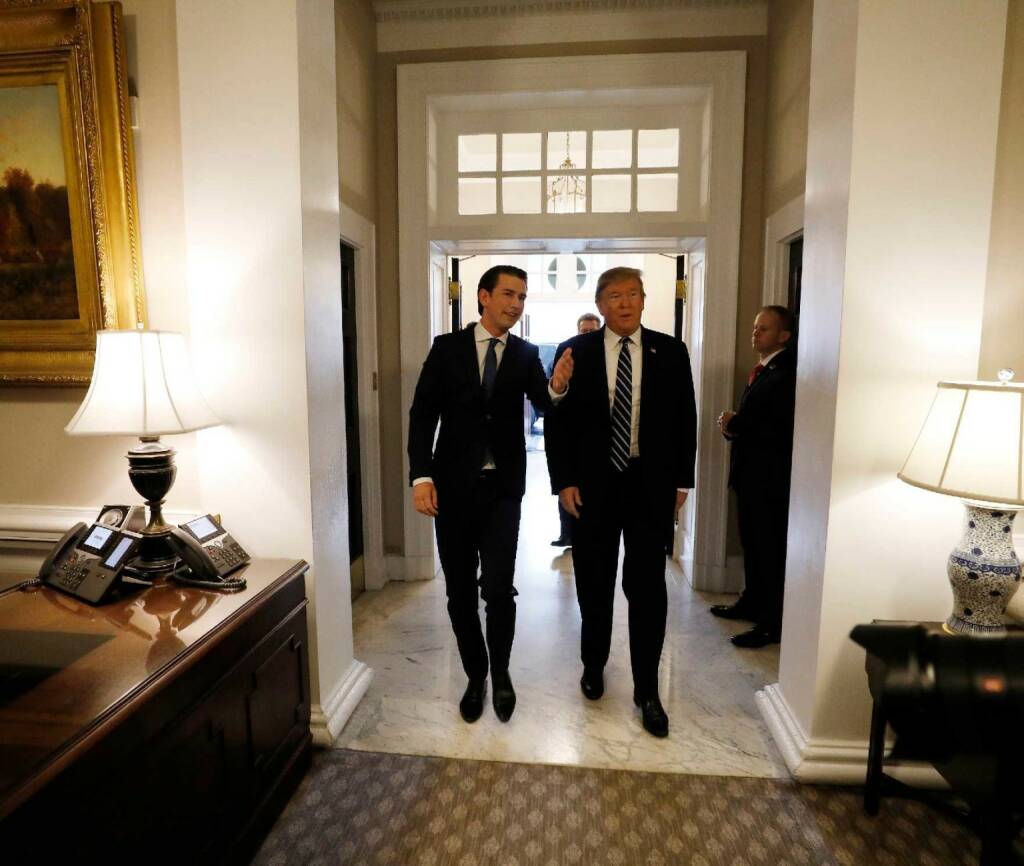 Am 20. Februar 2019 traf Bundeskanzler Sebastian Kurz (l.) im Rahmen seiner Washington Reise den Amerikanischen Präsident Donald Trump (r.). FotografIn: Dragan Tatic, Quelle: BKA (21.02.2019) 