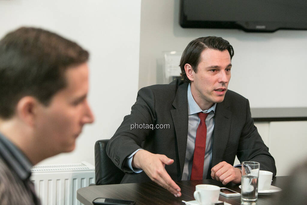  Robert Zikmund (FM4), Rudolf Brenner (Philoro), © finanzmarktfoto.at/Martina Draper (19.06.2013) 