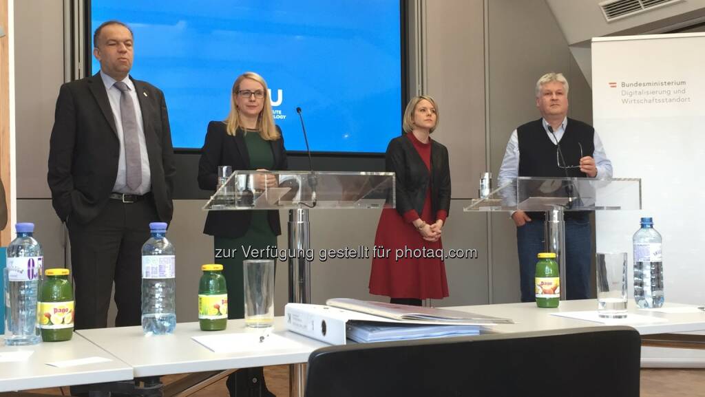 Meinhard Lukas, Margarete Schramböck, Martina Mara, Sepp Hochreiter im BM f. Digitalisierung und Wirtschaftsstandort 5.3.19 (05.03.2019) 