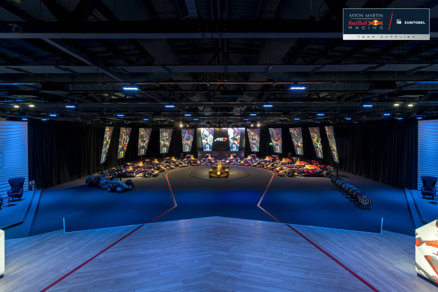 Zumtobel Group beleuchtet Zentrale von ‚Aston Martin Red Bull Racing‘ in England, Credit: Zumtobel