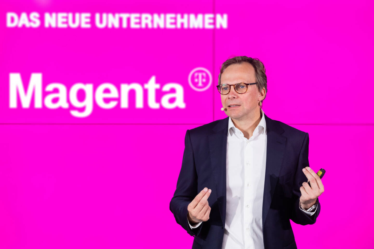 Mit 7. Mai 2019 gewinnt Österreich einen neuen starken, integrierten Anbieter für Telekommunikation und Fernsehen: Unter der neuen Marke „Magenta“ und dem künftigen Unternehmensnamen Magenta Telekom – Magenta T – werden ab sofort die gemeinsamen Produkte von T-Mobile Austria und UPC Austria unter dem neuen magentafarbenen Dach angeboten. Im Bild. Andreas Bierwirth, CEO Magenta Telekom; Credit: Magenta