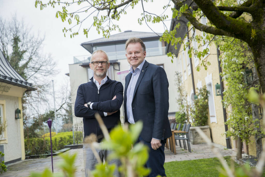 Red Bull Media House GmbH: UNIQA und Red Bull Media House starten Partnerschaft zum Thema „Gesundheit und Vorsorge“, Andreas Kornhofer (GF Red Bull Media House Publishing) und Peter Humer (Vorstand UNIQA,  Foto: Neumayr/Leo , © Aussendung (08.05.2019)