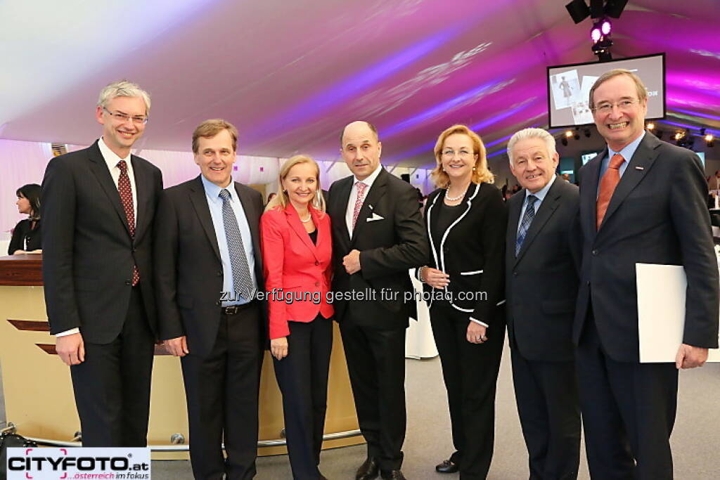 75 Jahre Lenzing: Peter Untersperger, Maria Fekter, Josef Pühringer, Christoph Leitl
, © cityfoto.at (23.06.2013) 