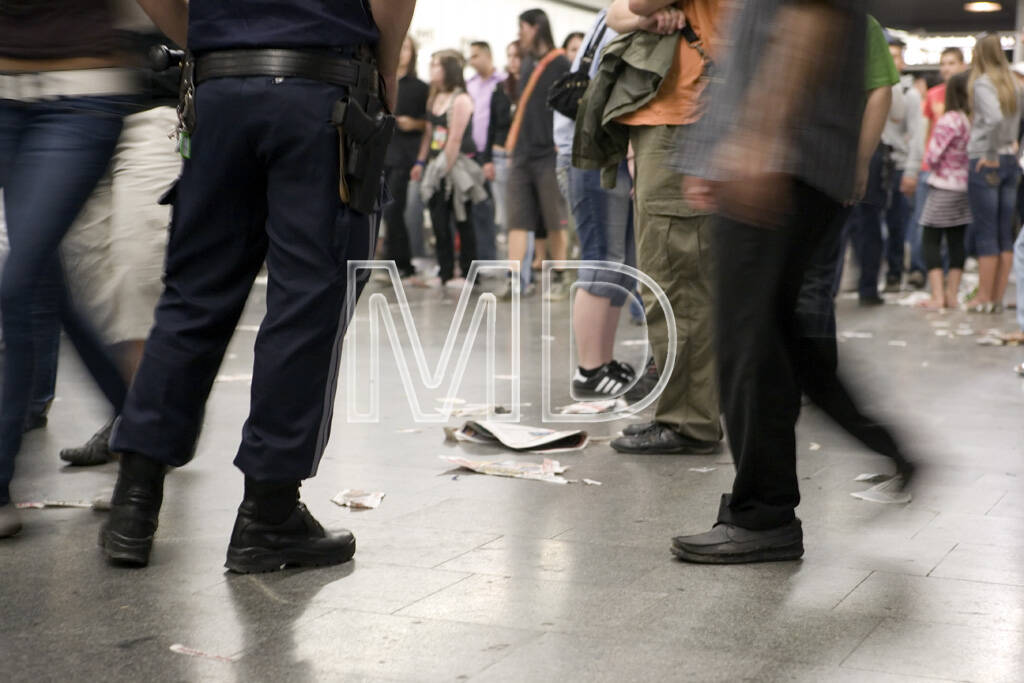 Wiener Donauinselfest, weitere Bilder unter: http://martina-draper.at//2013/06/24/wiener_donauinselfest_-_was_sich_halt_so_tut#bild_11121
, © Martina Draper (24.06.2013) 