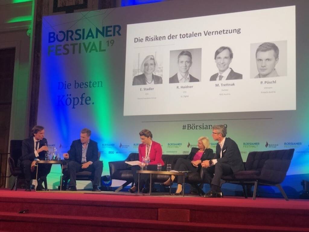 Markus Trettnak (BDO), Pattrick Pöschl (fintech), Ingrid Krawarik (Börsianer), VIG-Chefin Elisabeth Stadler, Roland Haidner (A1) (26.09.2019) 