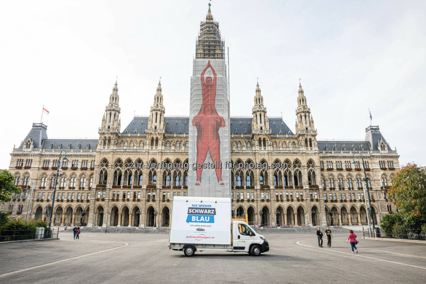 Schwarz Blau, Rathaus Wien - Copyright: Warda Network | Stefan Joham