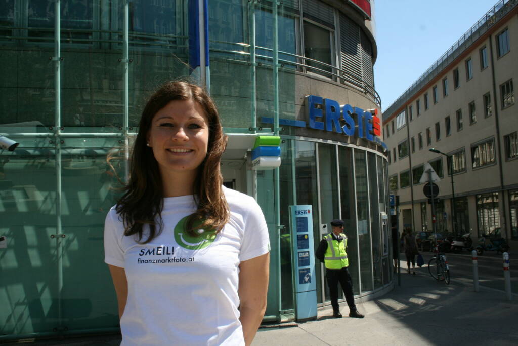 Broker Smeil! - Marija Nikic, Brokerjet (03.07.2013) 