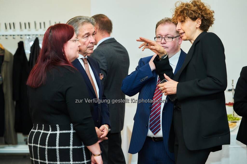 Yvette Rosinger (Rosinger Group), Kurt Wiedemann (Sir Anthony), Gregor Rosinger (Rosinger Group), Ariane Reither (AlphaZirkel), © FotoLois.com / Alois Spandl (24.10.2019) 