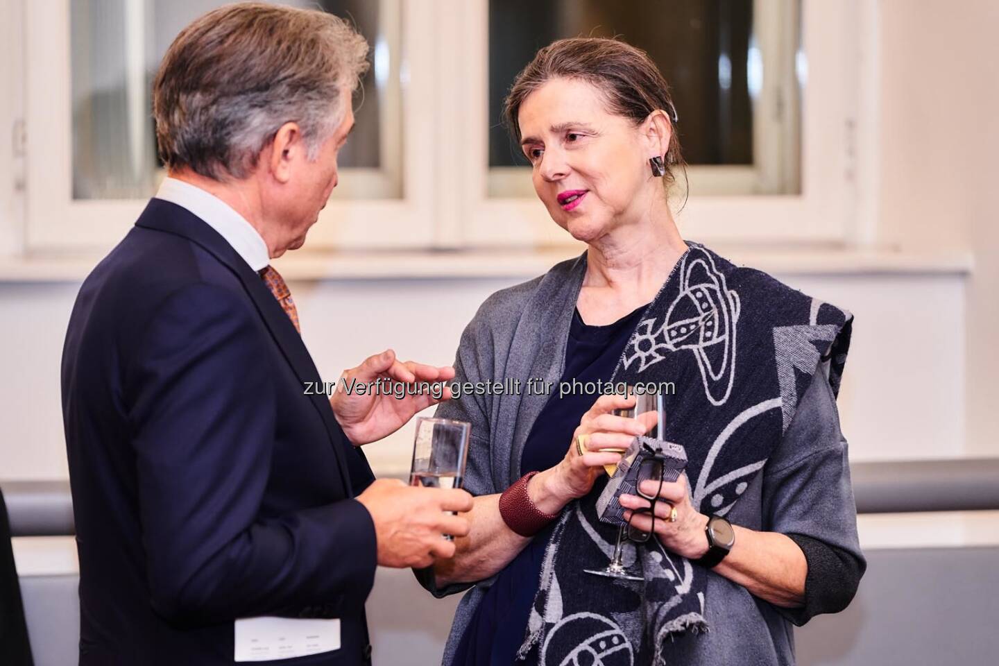 Kurt Wiedemann (Sir Anthony), Brigitta Schwarzer (Inara GmbH)