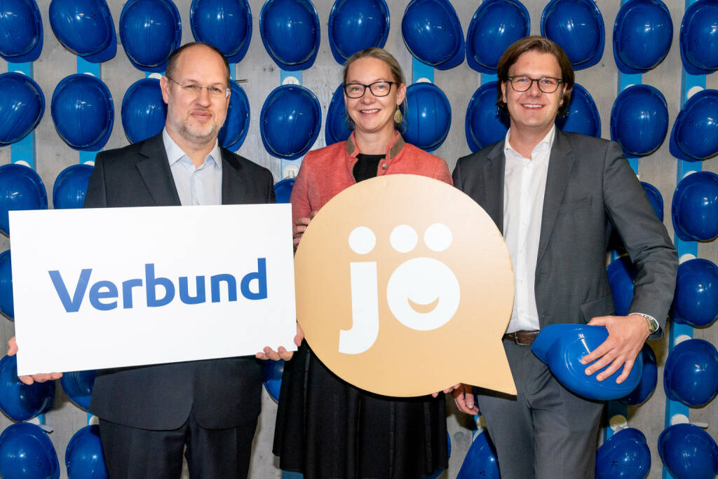 Verbund und Pearle neue jö Partner. Ab 28. Oktober können die über 3,5 Millionen jö Mitglieder ihre jö Karte bei Verbund und in über 130 Pearle-Geschäften nutzen. (v.l.n.r.): Jürgen Bormann, Geschäftsführer der VERBUND Sales GmbH, Ulrike Kittinger, Geschäftsführerin jö Bonus Club und Mario Günther Rauch, Geschäftsführer jö Bonus Club; Fotocredit:UÖBC, © Aussendung (25.10.2019) 