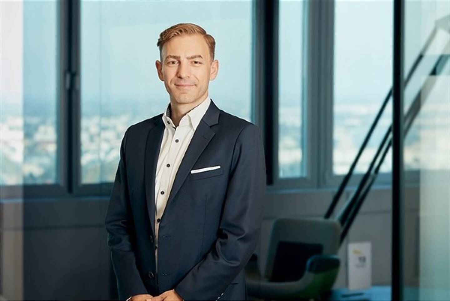 Martin Lehner ist seit Mitte Oktober neuer Leiter der Steuerberatung bei EY am Standort Linz. In dieser Funktion leitet er gemeinsam mit Gerhard Steiner, Experte im Bereich Internationales Steuerrecht und Verrechnungspreise bei EY Österreich, das lokale Team und erweitert die Steuerkompetenz von EY in Oberösterreich. Credit: EY
