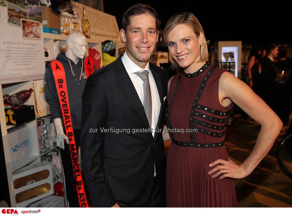 Benjamin Raich und Marlies Raich. Photo: GEPA pictures/ Walter Luger (07.11.2019) 