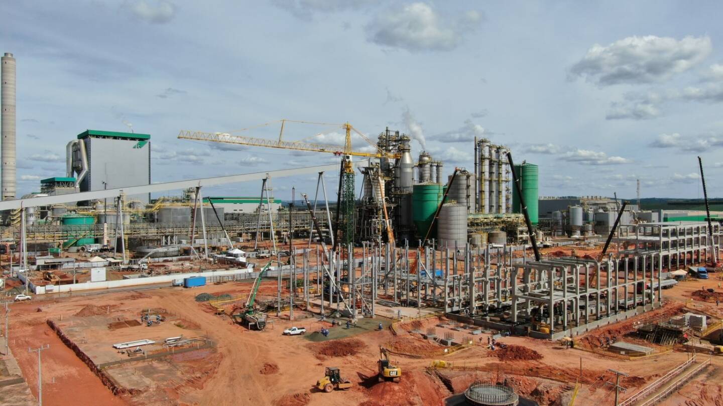 Andritz Brasil Ltda., Teil des internationalen Technologiekonzerns Andritz, erhielt den Auftrag zur Lieferung dynamischer Simulationslösungen für das Zellstoffwerk Puma II von Klabin in Ortigueira, Paraná, Brasilien. Credit: Andritz