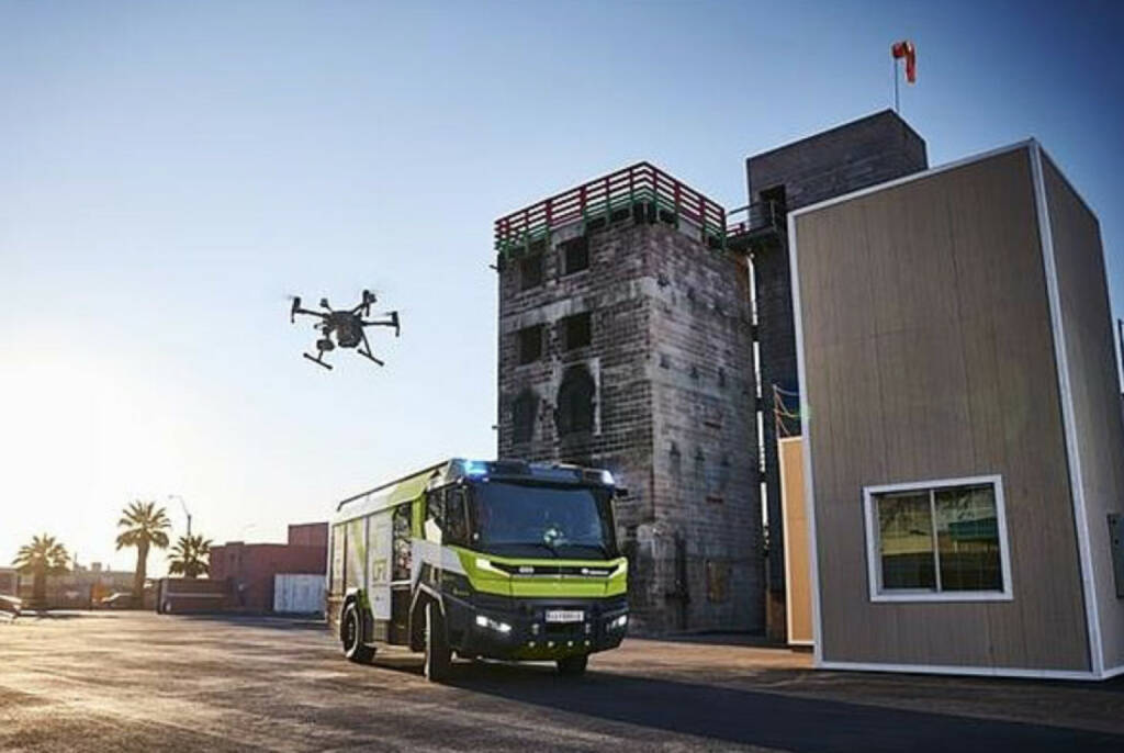 Dank einer neuen strategischen Partnerschaft zwischen der Rosenbauer International AG und DJI, dem einem Unternehmen auf dem Gebiet ziviler Drohnen und der Luftbildtechnik, können Notfallszenarien schneller, sicherer und effizienter bewältigt werden. Bildquelle: Rosenbauer, © Aussendung (30.03.2020) 