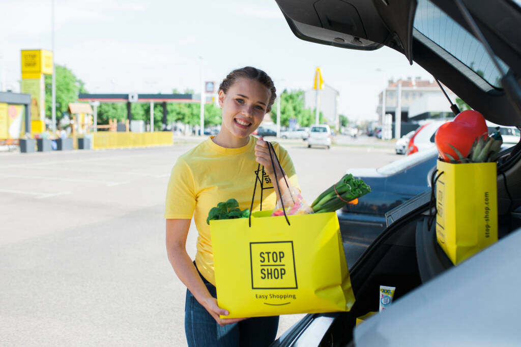 Die Immofinanz betreibt unter der Marke Stop Shop 12 Fachmarktzentren im Osten Österreichs. Die Shops in diesen Centern sind seit 2. Mai wieder geöffnet. Für alle Menschen, die derzeit etwa aus gesundheitlichen Gründen noch nicht persönlich einkaufen gehen wollen, bietet Stop Shop seit 4. Mai den ersten shopübergreifenden Lieferservice unter den Fachmarktzentren. Credit: Optical Engineers/Moser, © Aussender (06.05.2020) 