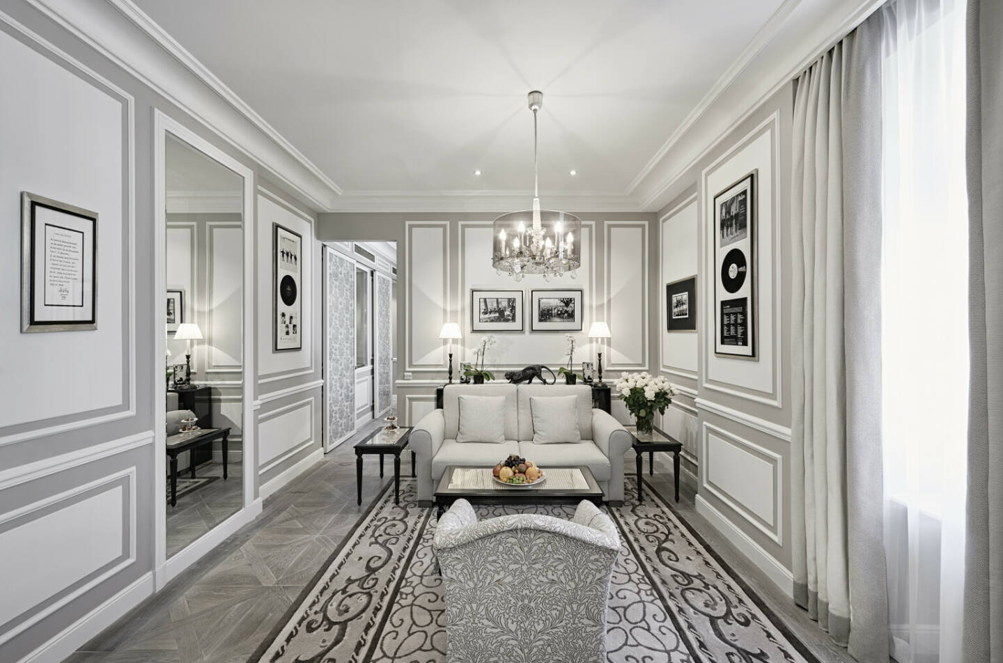 Sacher Hotels Betriebs Gesellschaft m.b.H.: Willkommen im Sacher Séparée Salzburg!; Welche Suite im Hotel Sacher Salzburg zum Séparée wird, bleibt bis zum Check-In eine Überraschung; Credit: Hotel Sacher
