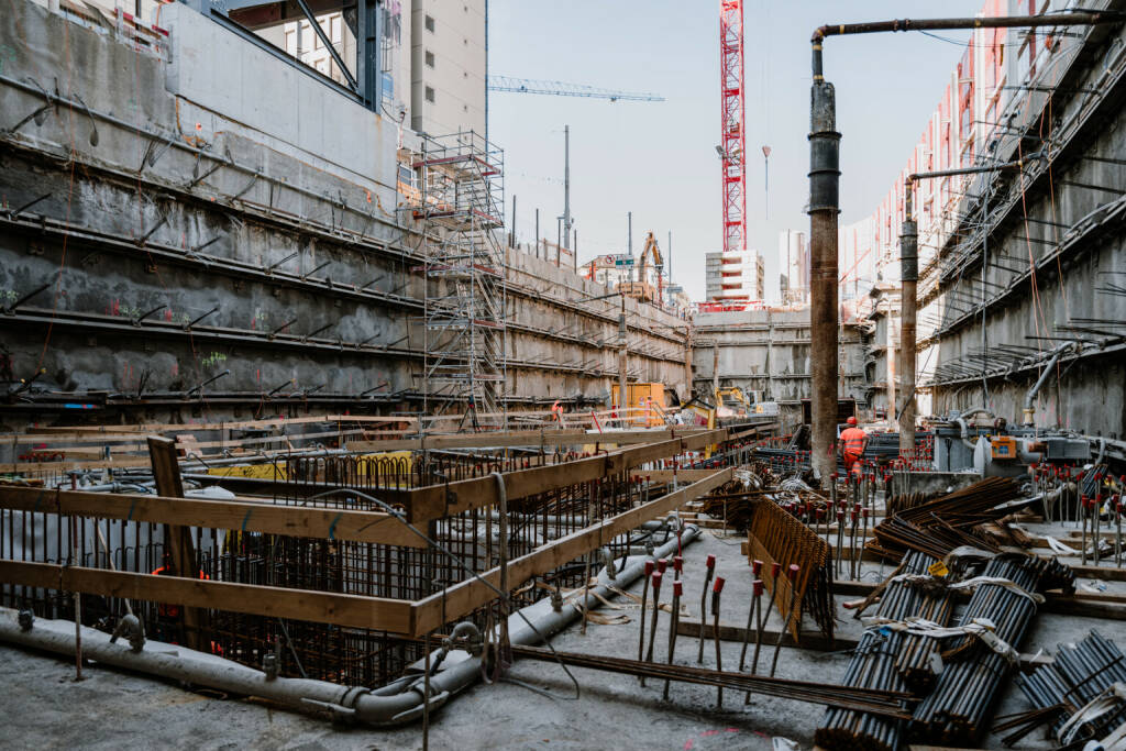 Porr: Der erste Meilenstein zur Errichtung des Franklinturms in Zürich ist erfolgt: Die Baugrube für die Untergeschosse ist fertig ausgehoben. Credit: Porr, © Aussendung (01.09.2020) 