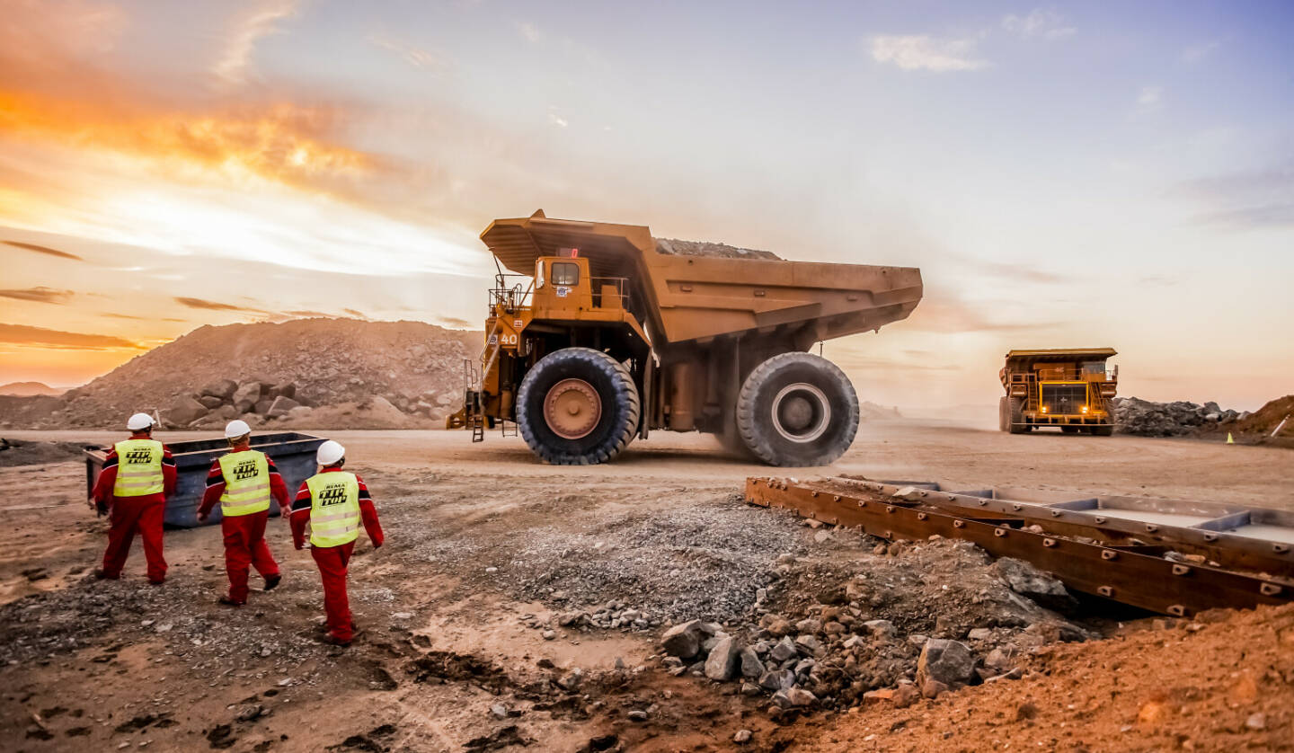 AT&S arbeitet an selbstfahrendem Bergbaufahrzeug mit: Gemeinsam mit Unternehmen und Forschungsreinrichtungen aus zehn verschiedenen Ländern wird an der Entwicklung von leistungsfähigen Rechner-Modulen, die zukünftig in vollautonomen Mining-Fahrzeugen zum Einsatz kommen könnten, gearbeitet. Der Beitrag von AT&S ist es, ein robustes und widerstandsfähiges Verbindungskonzept für einen Hochleistungsrechner-Chip zu entwickeln. Credit: AT&S