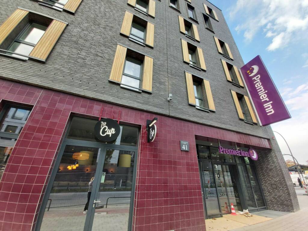 Projektentwicklerin STRABAG Real Estate (SRE) übergab das Hotel am Dom an die Immobilieneigentümerin und Betreiberin Premier Inn. Credit: Premier Inn (28.10.2020) 