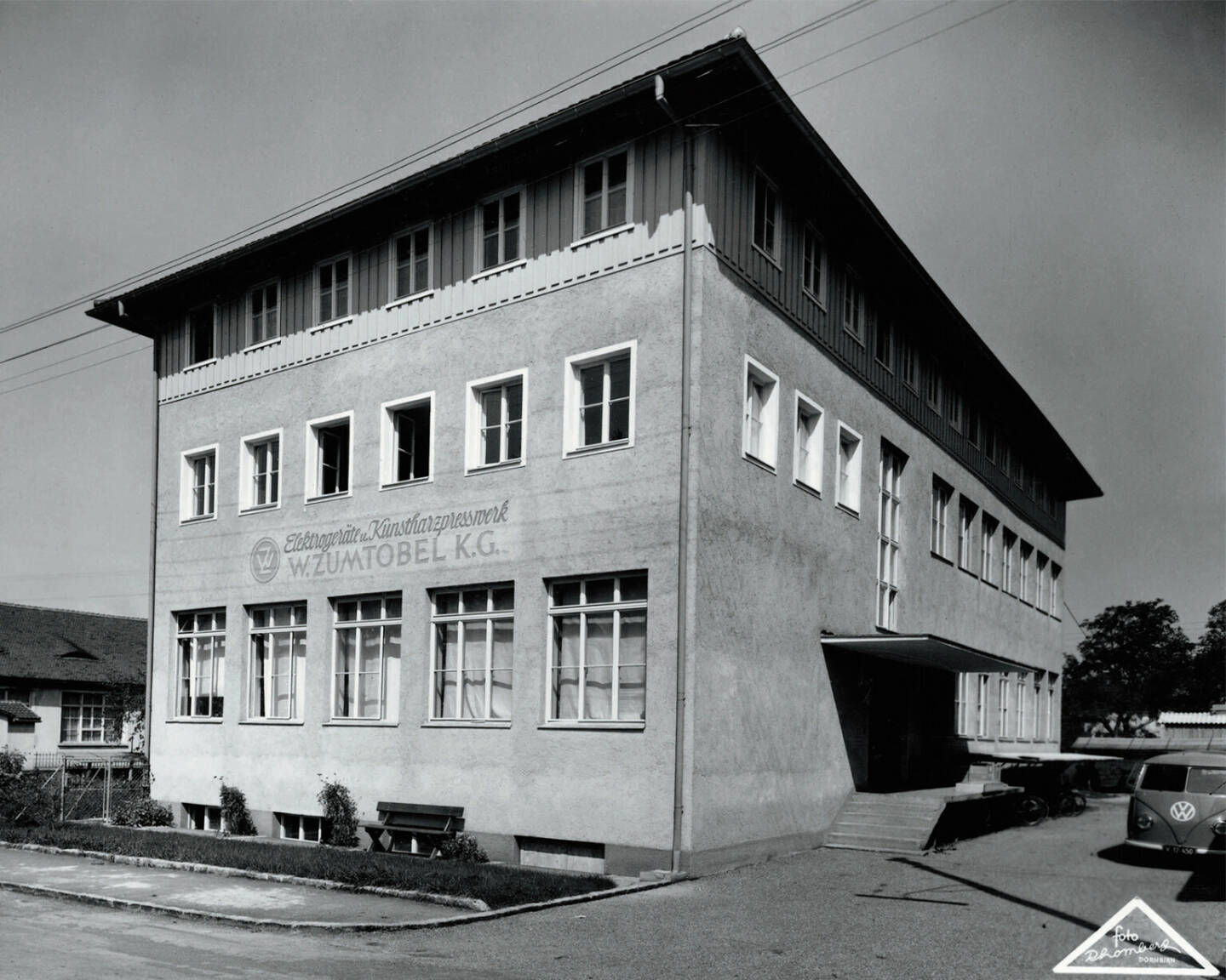 70 Jahre Zumtobel: Leuchtenherstellung am Standort Dornbirn, Credit: Zumtobel