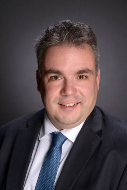 Die C-Quadrat Asset Management erweitert mit Christian Fastenrath als Director Institutional Clients das Vertriebsteam um Jörg Hudemann in Deutschland. WWW.FOTOSTYLE.DE (19.01.2021) 