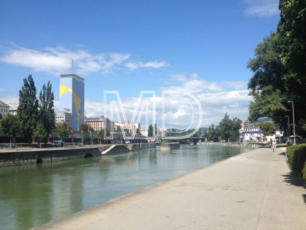 Donaukanal, Ringturm, © www.martina-draper.at (31.07.2013) 