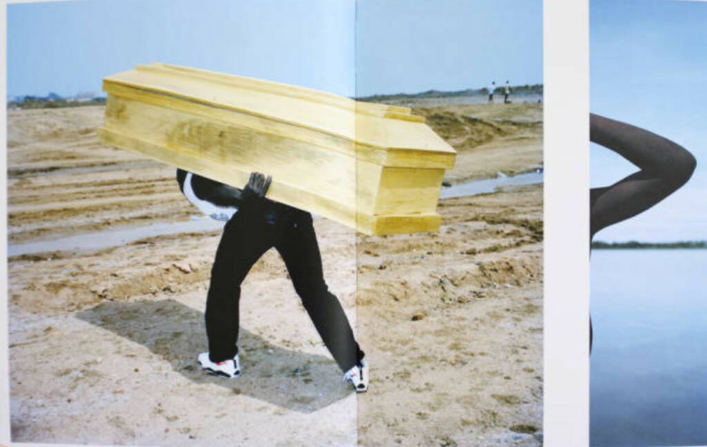 eine Seite aus Viviane Sassen - Flamboya - Preis: 500-1000 Euro, http://josefchladek.com/book/viviane_sassen_-_flamboya (02.08.2013) 