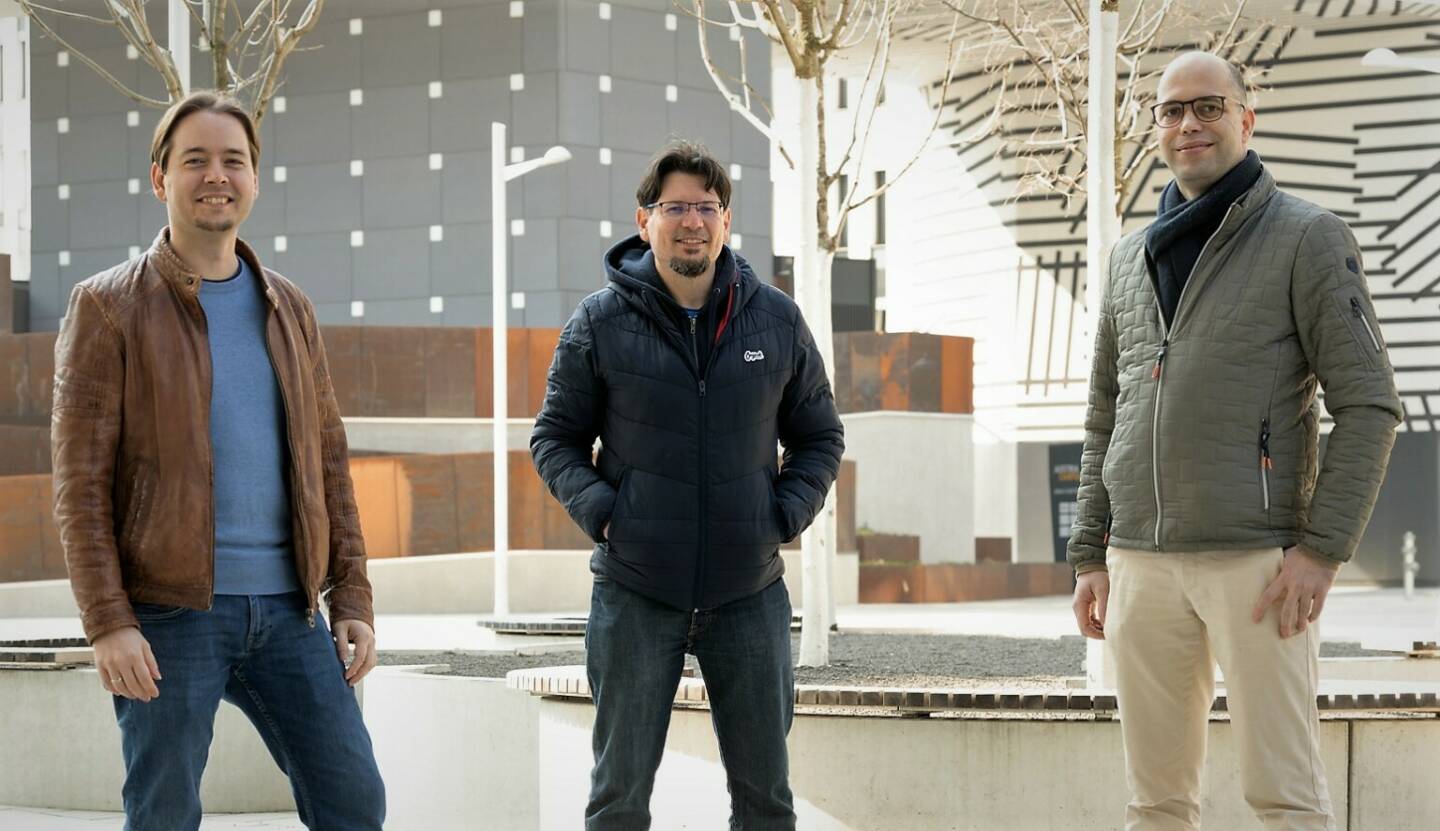 Geizhals.at - Preisvergleich Internet Services AG: Geizhals entwickelt mit danube.ai intelligente Produktempfehlungen, Personen: Philipp Wissgott (danube.at), Christian Peidelstein (geizhals.at), Klemens Senn (danube.ai), Fotocredit:danube.ai