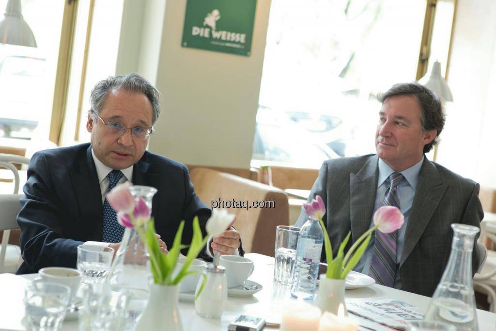 Lenic M. Rodriguez (CEO Aurcana), Gary Lindsey (Corporate Relations Aurcana), © Martina Draper (15.12.2012) 