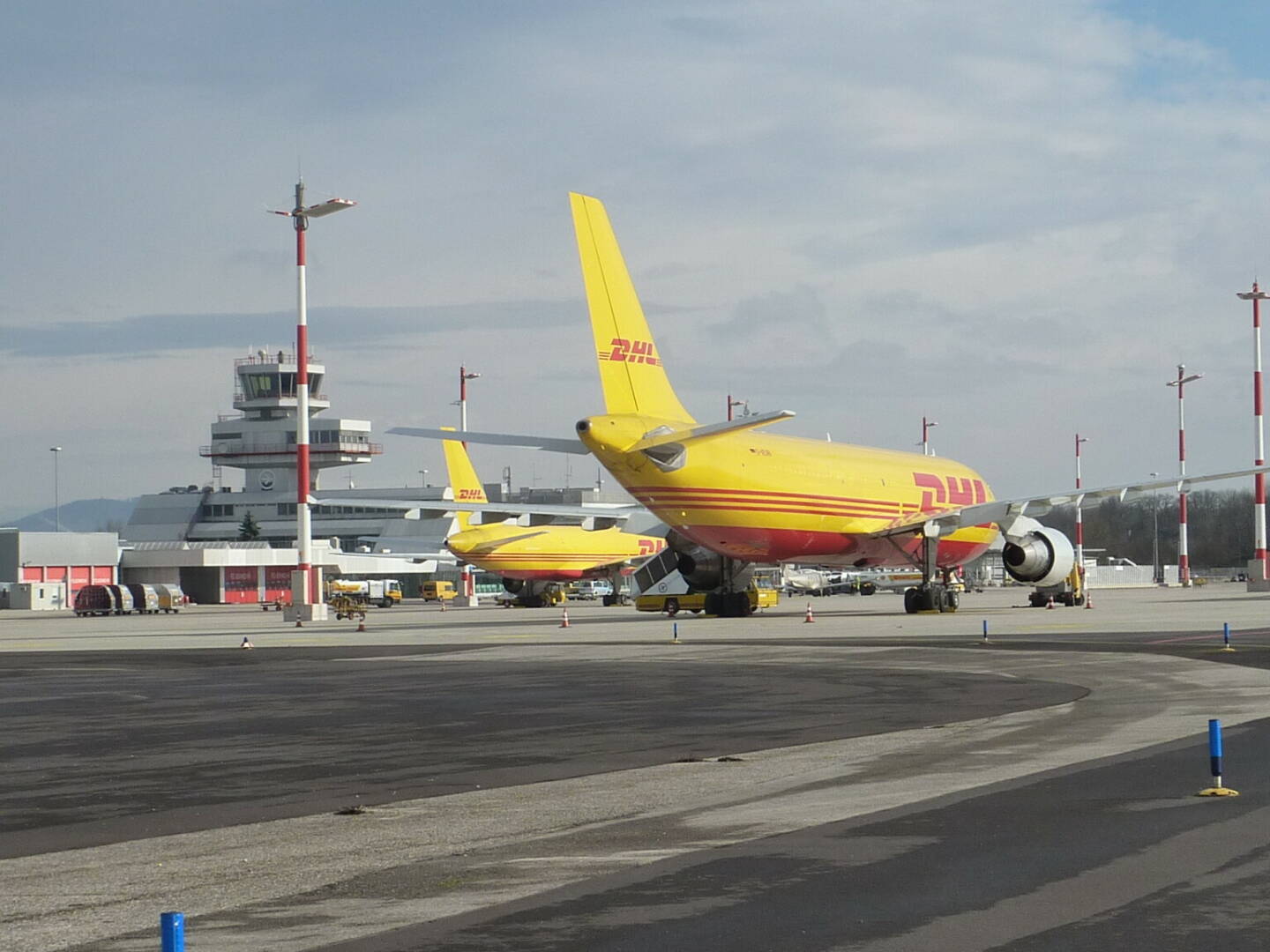 DHL Express stärkt sein Luftfrachtnetz und gründet neue Fluggesellschaft für den europäischen Markt mit Sitz in Österreich, die neue Airline mit Hauptsitz in der Nähe von Wien wird hauptsächlich europäische Frachtflüge durchführen; Credit: DHL