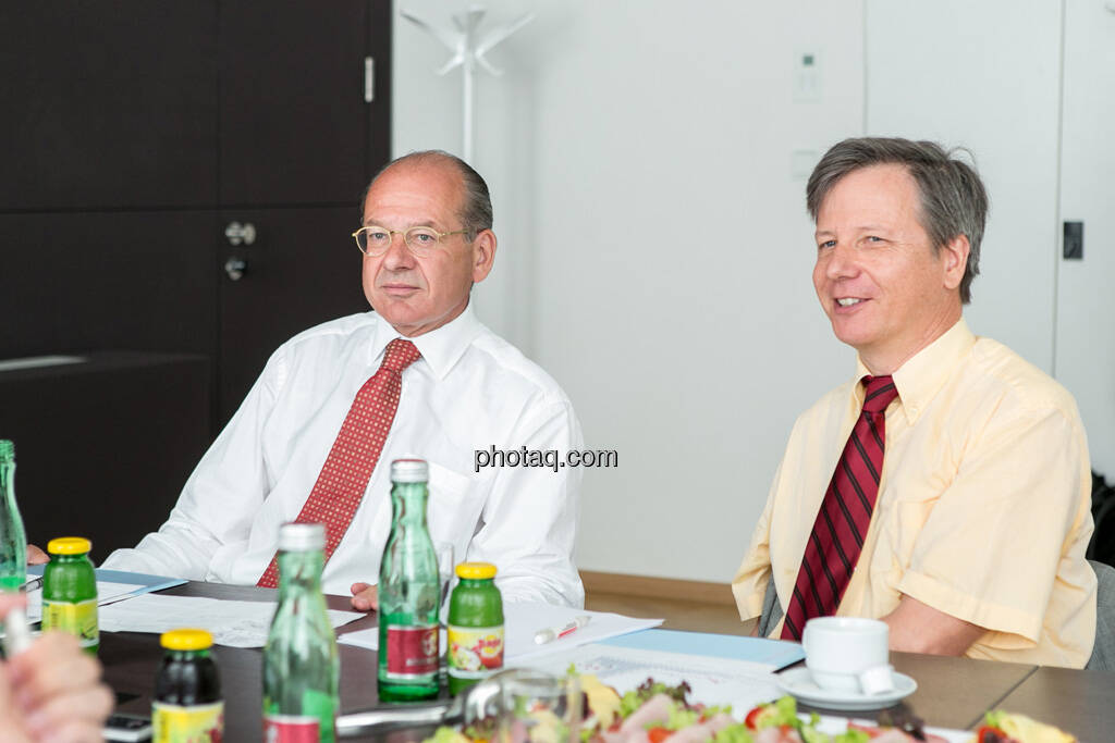 Michael Spiss (RCB), Heinrich Traumüller (Büro des Kapitalmarktbeauftragten, BMF), © finanzmarktfoto.at/Martina Draper (06.08.2013) 