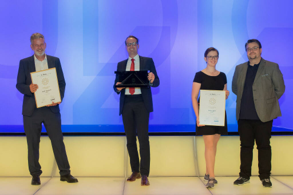 Digitalimpuls Awards 2021 für Rosenbauer International und PwC Österreich, Gewinner der Kategorie INNOVATION, vlnr: Franz Pirker von AC2T, Markus Schachner von Rosenberger, Susanne und Florian Haspinger von Holo-Light, Credit: D.Mikkelsen@Drei, © Aussendung (10.06.2021) 