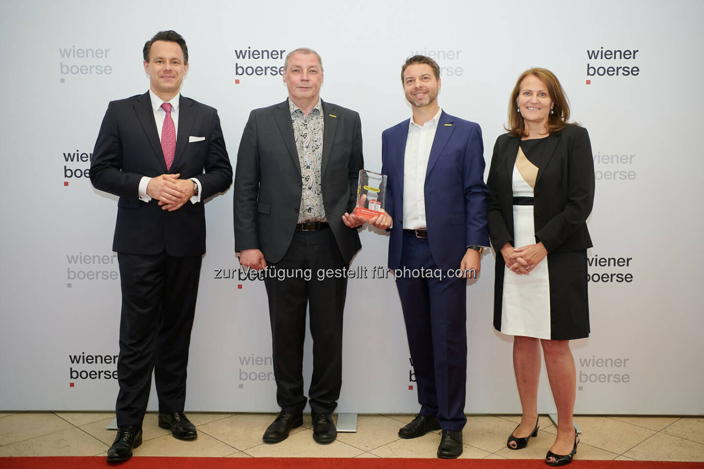 Christoph Boschan, Hannes Roither & Felix Strohbichler (Palfinger), Andrea Herrmann - Wiener Börse Preis 2021