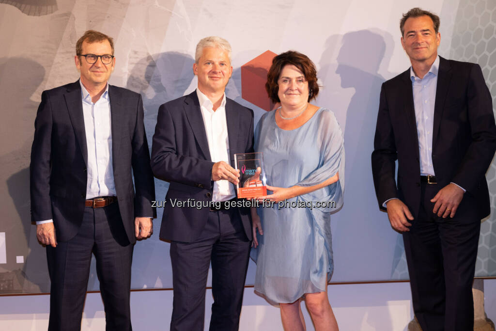 Marinomed Aufsichtsratsvorsitzender Simon Nebel, CEO Andreas Grassauer, CSO Eva Prieschl-Grassauer, IRO Pascal Schmidt - Wiener Börse Preis 2021 (22.06.2021) 