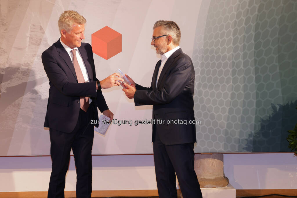 Wolfgang Nedomansky (APA-Finance) & Herbert Eibensteiner (voestalpine) - Wiener Börse Preis 2021 (22.06.2021) 