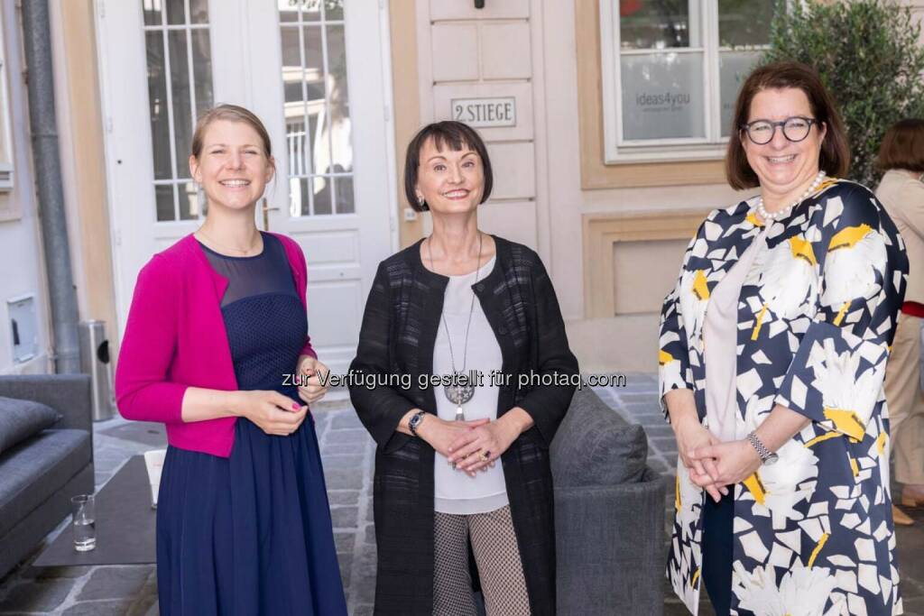 Julia Resch, Edith Franc (Wiener Börse), Judit Helenyi (Semperit) - Wiener Börse Preis 2021 (22.06.2021) 