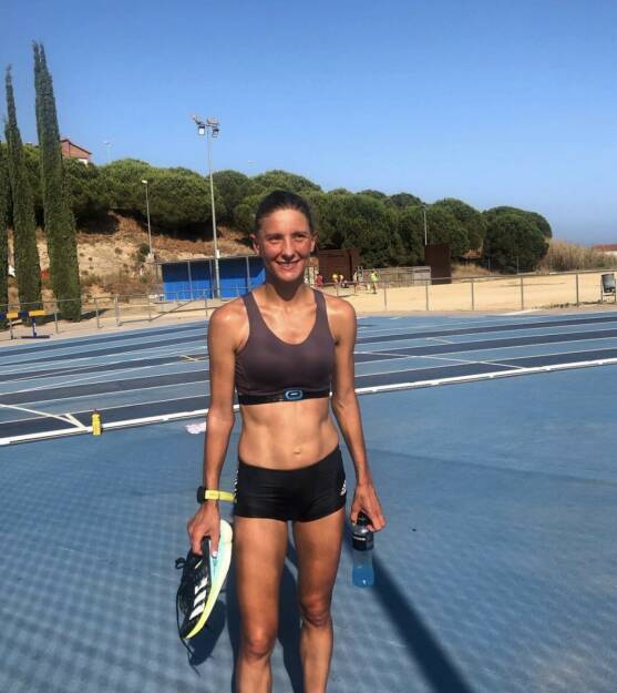 Eva Wutti Sommer Start Ziel Ready

Wenn der Kopf nach einem intensiven Training an einem Sommertag so richtig raucht 🥵🏃🏼‍♀️🤣
#marathon #marathontraining #trackandfield #trackday #speedwork #run #runner #running #runningmotivation #runninggirl
(Von: https://www.instagram.com/p/CP7ZoaehXjJ/ , Eva Wutti) (22.07.2021) 