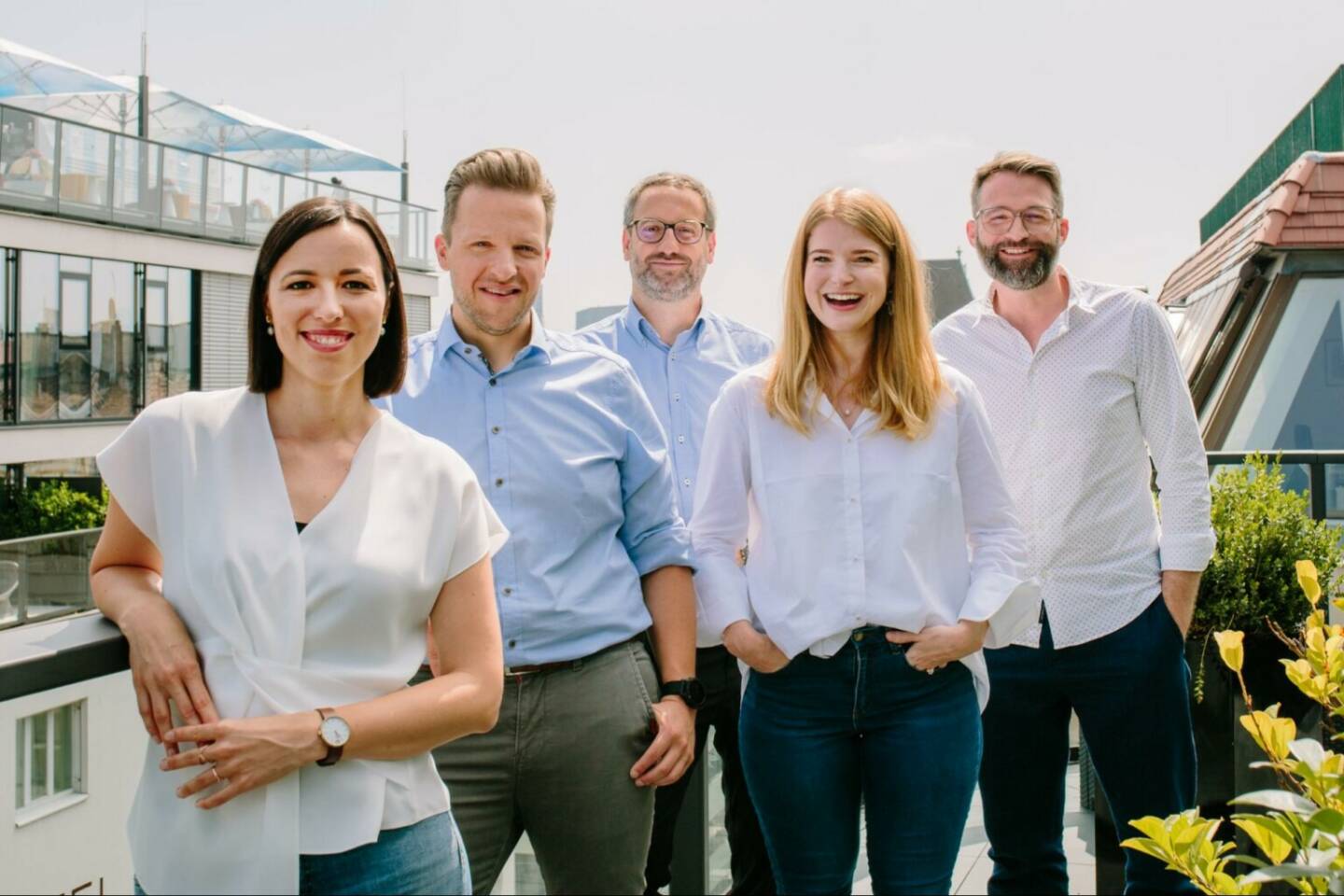 Adverity sichert sich 120 Millionen US-Dollar Investition von SoftBank Vision Fund 2 dank boomender Nachfrage nach Marketinganalysen; von links: Christina Schlesinger (Chief Customer Officer), Andreas Glänzer (Chief Operating Officer), Alexander Igelsböck (Chief Executive Officer), Harriet Durnford-Smith (Chief Marketing Officer), Martin Brunthaler (Chief Technology Officer) copyright - Carina Brunthaler