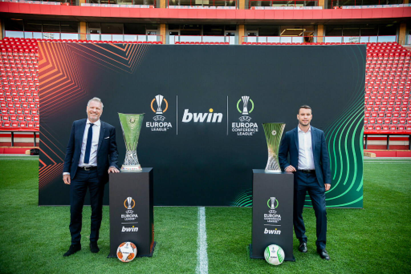 bwin hat eine wegweisende Partnerschaft mit der UEFA abgeschlossen und wird für die nächsten drei Spielzeiten Offizieller Partner sowohl der UEFA Europa League als auch der neuen UEFA Europa Conference League. Credit: bwin
