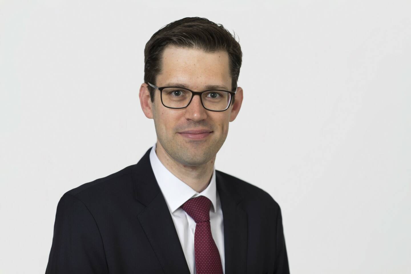 Georg Kretschmer  wurde vor kurzem Teamleiter für Capital Markets bei OTTO Immobilien. Kretschmer ist seit 2018 im Unternehmen, wo er zunächst das Team der Immobilienbewertung führte und 2019 ins Investmentteam wechselte. Foto: Christian Steinbrenner