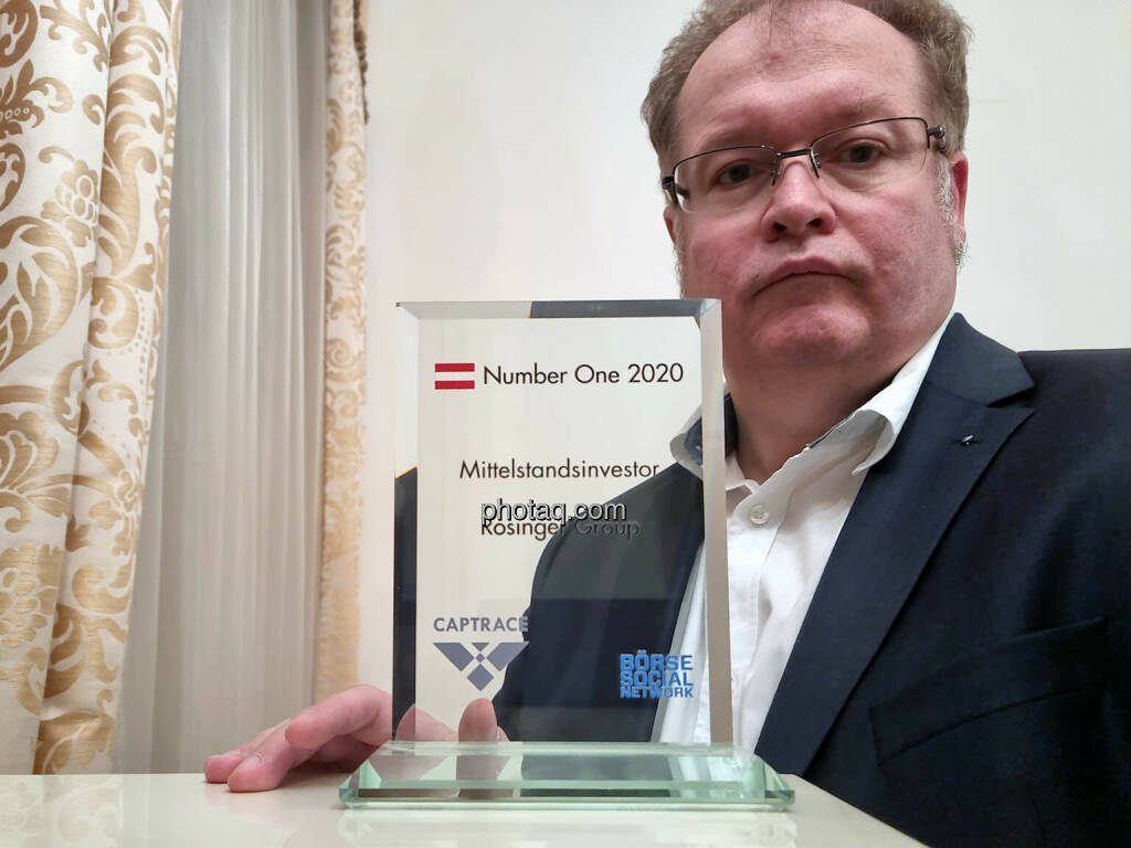 Number One Awards 2020 - Mittelstandsinvestor Rosinger Group - Gregor Rosinger (Rosinger Group), © photaq (15.10.2021) 