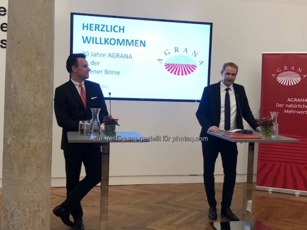Gastgeber Christoph Boschen (CEO Wiener Börse) und Hannes Haider (IR Agrana) (03.11.2021) 