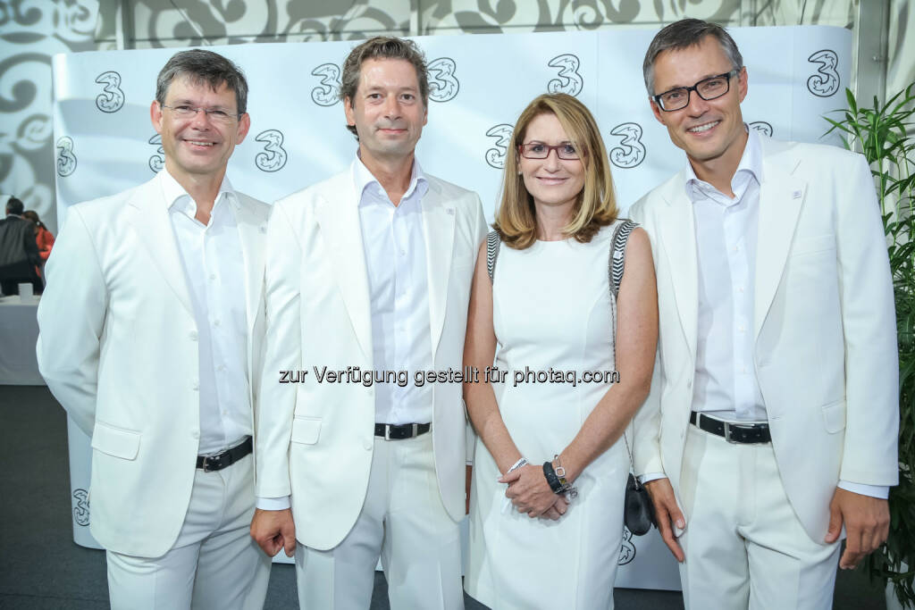 3 CEO Jan Trionow, 3 CTO Matthias Baldermann, 3 CFO Sabine Hogl, 3 CCO Rudolf Schrefl , © 3 (20.08.2013) 