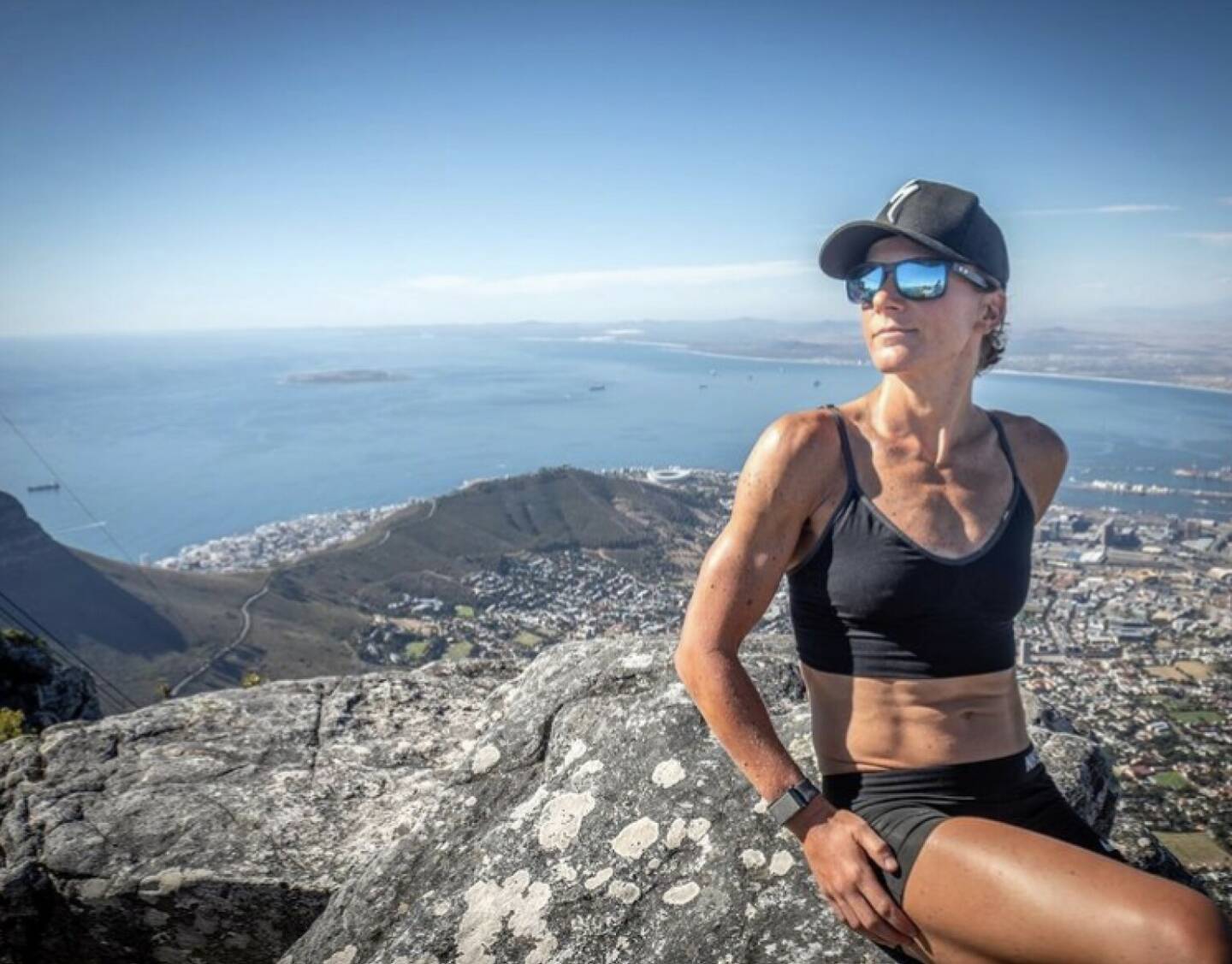 Sommer Tafelberg Relax
Von: https://www.instagram.com/tstroschneidertri// (Tanja Stroschneider. Triathletin https://youtu.be/8mBNx4YvAeI  http://www.sportgeschichte.at) 