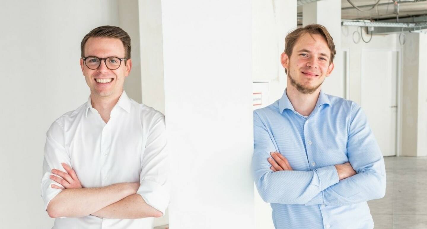 mk05 Steuerberatung GmbH berät die Michael Pachleitner Privatstiftung und Raiffeisen Invest Private Equity bei Expansion in den Niederlanden und Belgien. Michael Kern und Florian Zeitlinger (vlnr); Credit: mk05