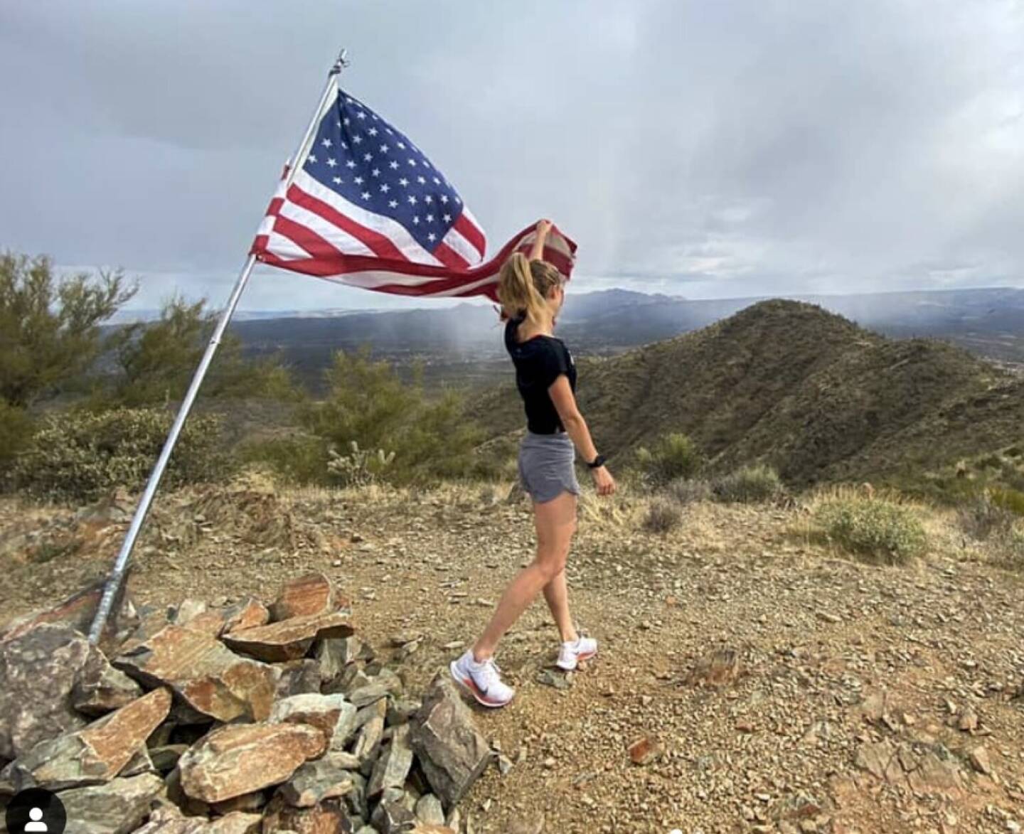 USA 
Mahlzeit, Mittag , Pause
(von: Lemi Wutz, 👩&zwj;🎓 SCAD Alumni 🏅 7x NAIA All-American , 🏃&zwj;♀️ Full-time Runner 🏊&zwj;♀️ Part-time Triathlete https://www.instagram.com/lemi_w/ )
