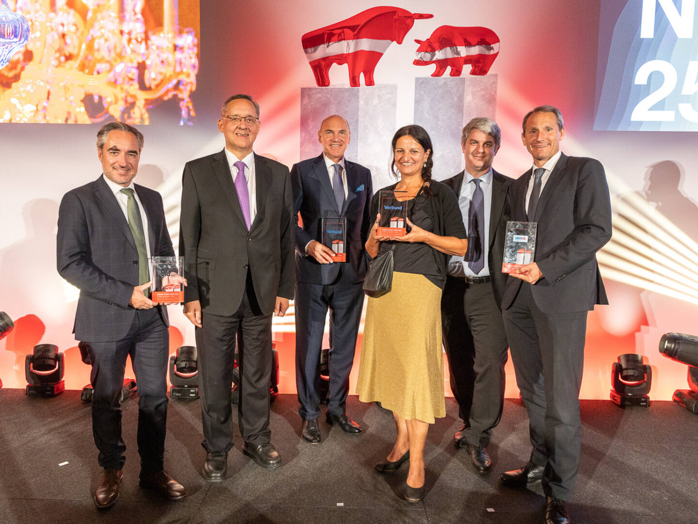 Wiener B&ouml;rse Preis 2022 - Journalisten-Preis: Kleemann, Ofner (Flughafen Wien), Kollmann, Metelko (VERBUND), Klopf, D&ouml;rfler (Erste Group Bank); Credit: Wiener B&ouml;rse