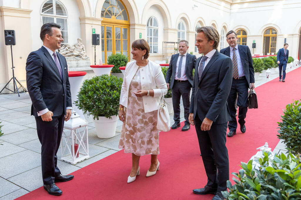 Wiener Börse Preis 2022: Christoph Boschan (Wiener Börse-CEO), Herta Stockbauer, Dieter Kohl (BKS), Credit: Wiener Börse (15.06.2022) 